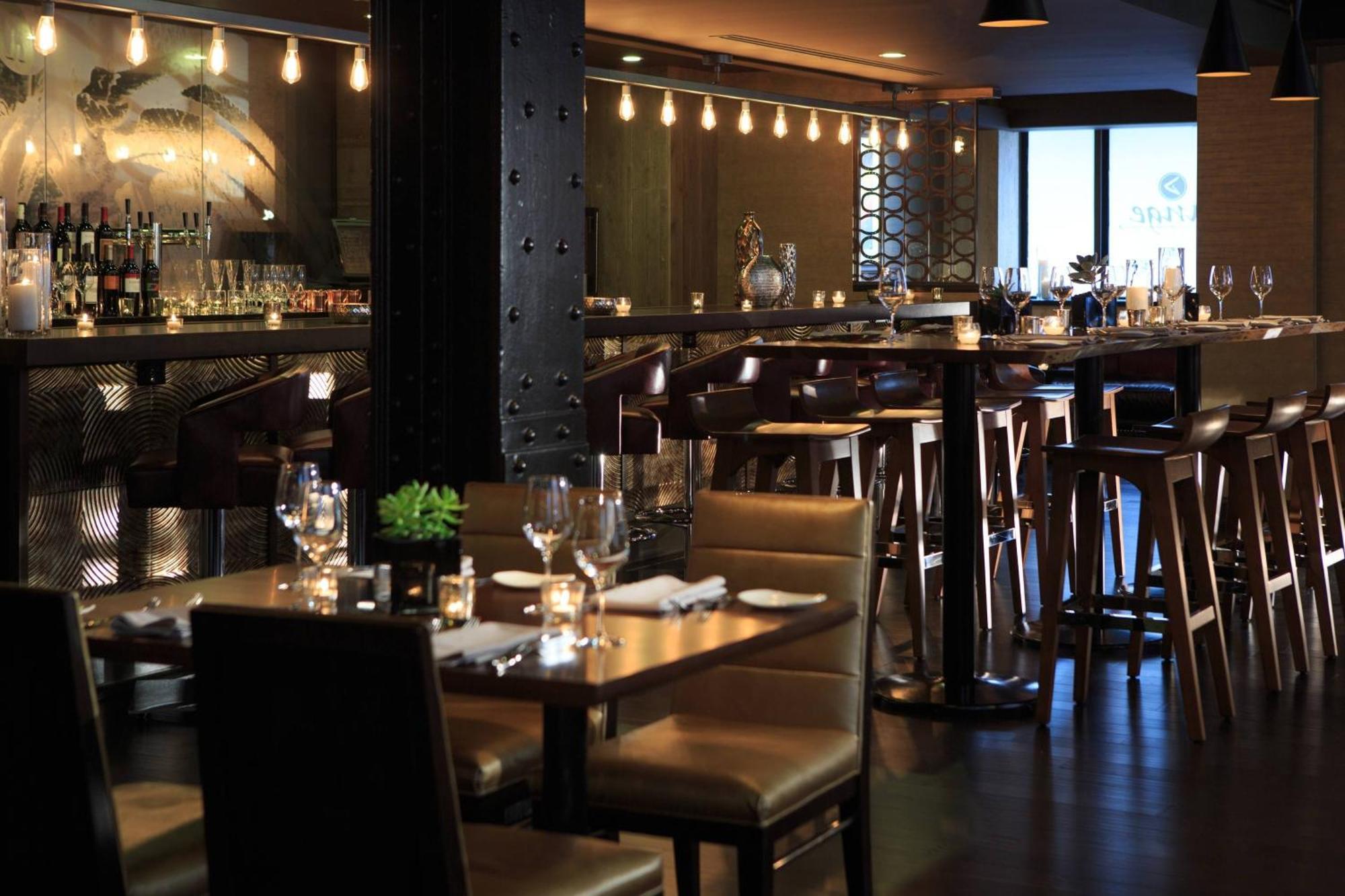 Renaissance Downtown Center Hotel 4*