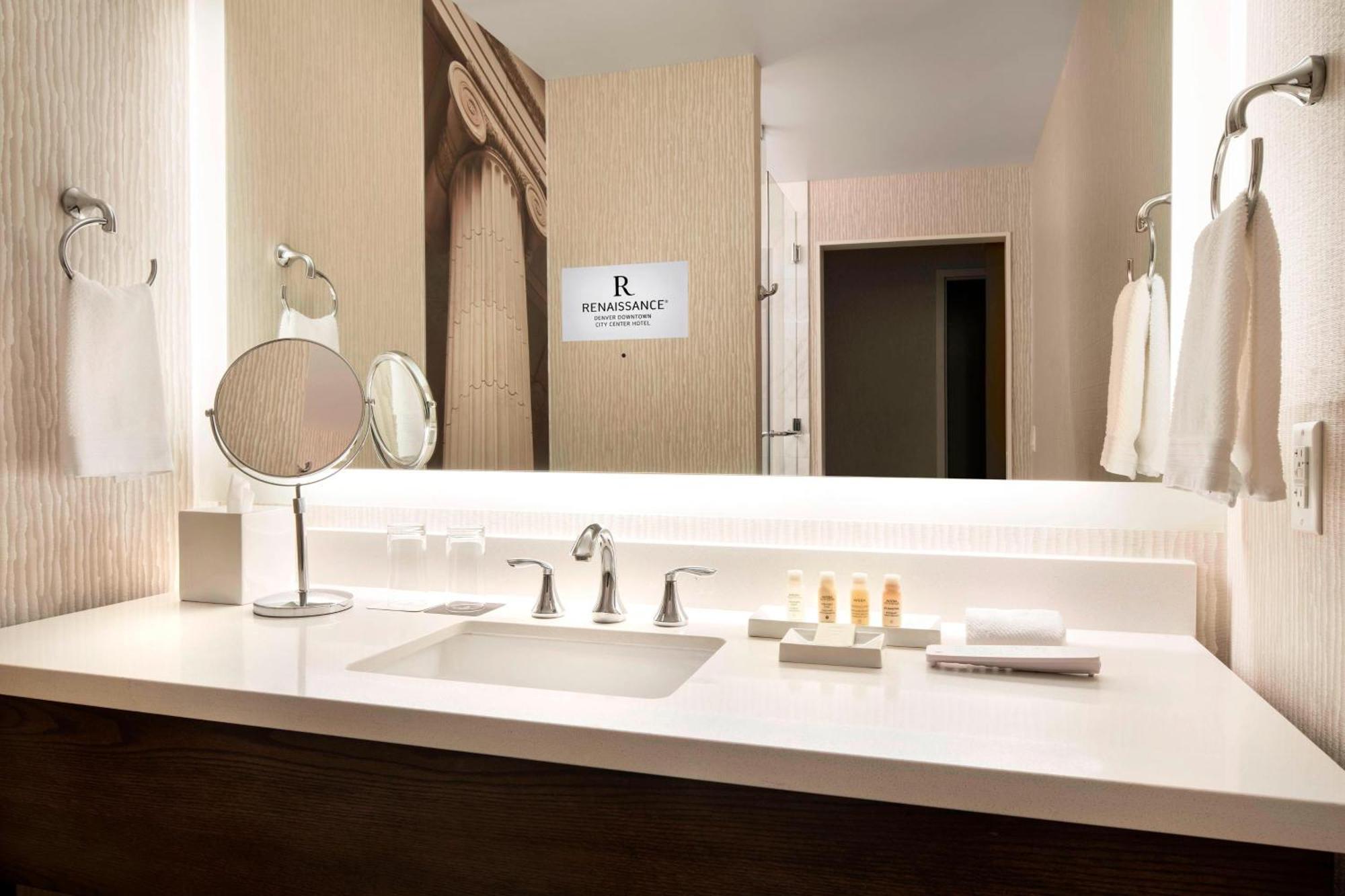 Hotel Renaissance Downtown Center Denver